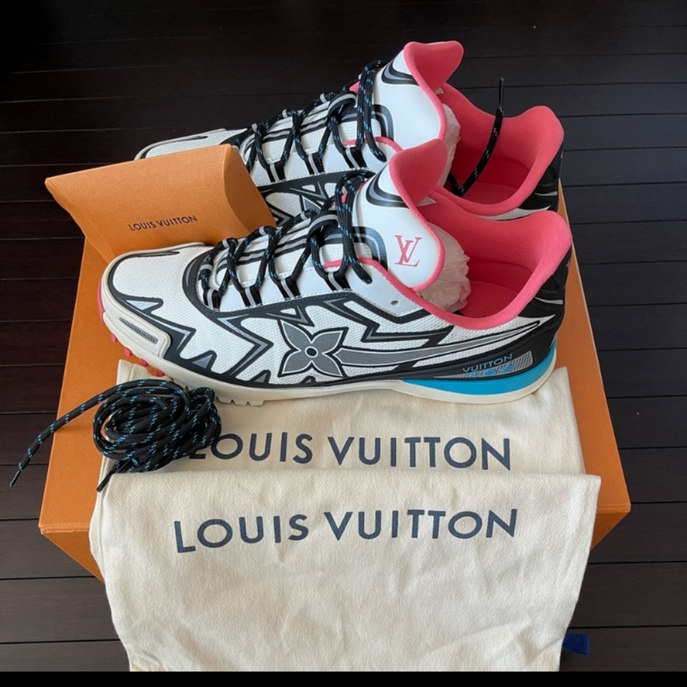 Men's Louis Vuitton Sneaker (US 10)